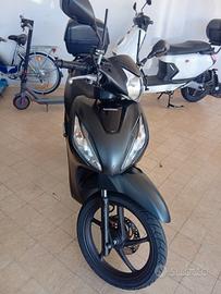Honda Vision 110 I