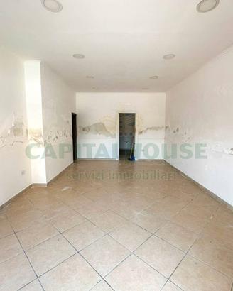 S2 locale commerciale in zona centrale