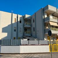 Appartamento via D'Uva angolo via Vanoni rif. 0234