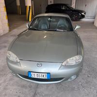 Mazda MX-5 twins (040/250) 2003