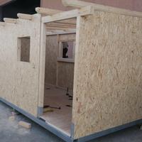 CASETTA/BOX/PORTA ATTREZZI IN LEGNO TRASPORTABILE
