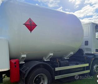 Euro cargo Cisterna gpl da 18000 mila litri