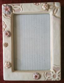 Thun portafoto in ceramica decoro primule