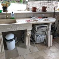 Lavorati di pietra (lavabi e piani cottura)