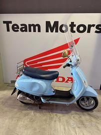 Piaggio Vespa 150 LX