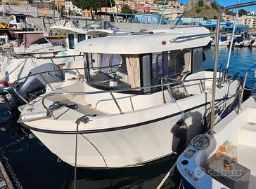 Quicksilver Pilothouse 605