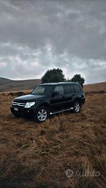 mitsubishi pajero v80