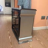 Case Phanteks Evolv x