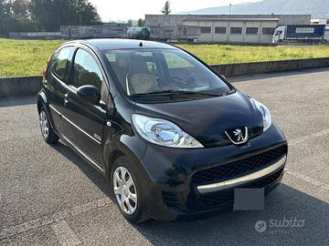 PEUGEOT 107 - solo 117.000 KM