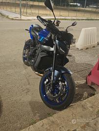 Yamaha MT 09  SOLO 1200 KM