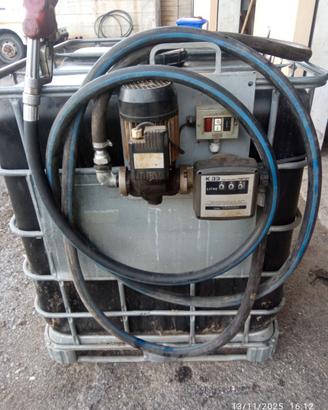 Cisterna per gasolio con contalitri