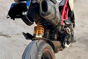 ducati hypermotard SP 821