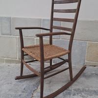 sedia a dondolo antica