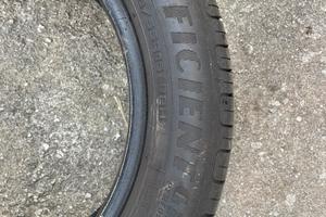 Good year efficiet grip 185/85/15 82H usate