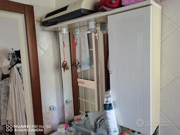 mobiletto bagno 