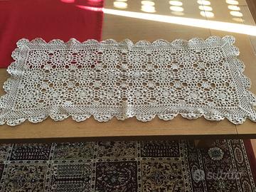 Centrotavola fatto a mano con l’uncinetto