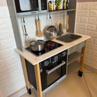 Cucina giocattolo