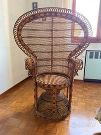 Poltrona pavone vintage in rattan/vimini