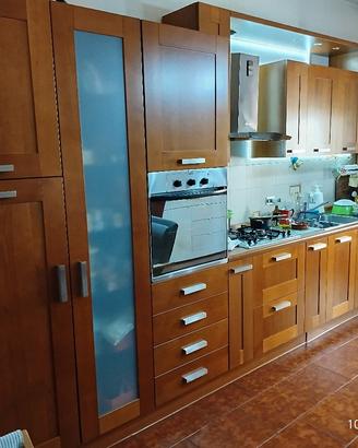 cucina legno massello lineare