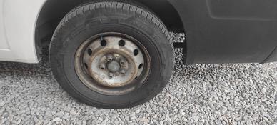 Gomme ducato boxer 215 70 15  c 109 107