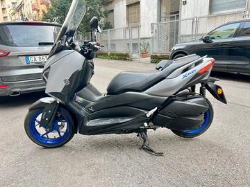 YAMAHA XMAX 300 iron max 2021