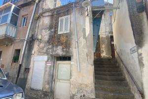 Casa indipendente da ristrutturare Pellegrino (ME)