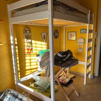 Letto soppalcato con materasso nuovo