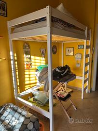 Letto soppalcato con materasso nuovo