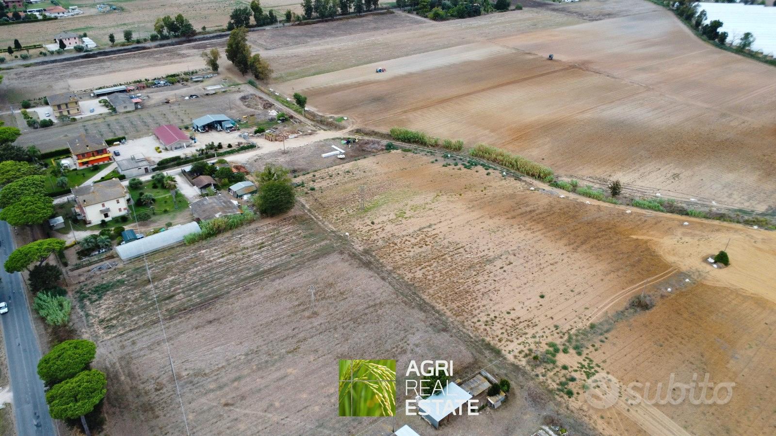 Terreno agricolo di 2 HA fronte strada - Vista 2