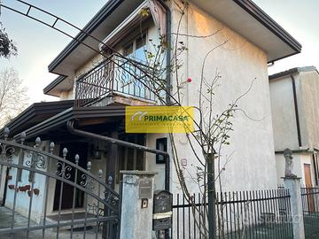 VILLETTA CON TERRENO Rif.2104