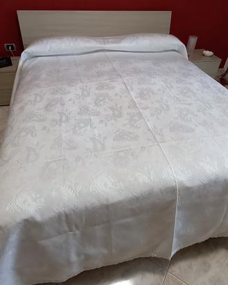 Copriletto Matrimoniale in seta