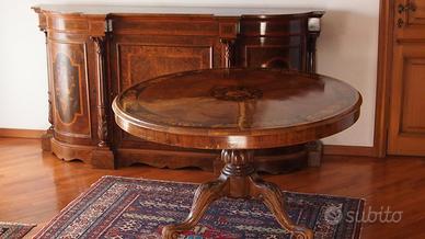 servanta e tavolo inglesi