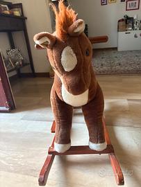 Cavallo a dondolo