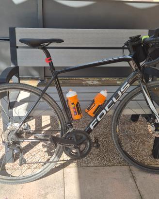 bicicletta Focus Paralane Endurance/gravel