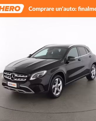 MERCEDES-BENZ GLA 180 EE43831
