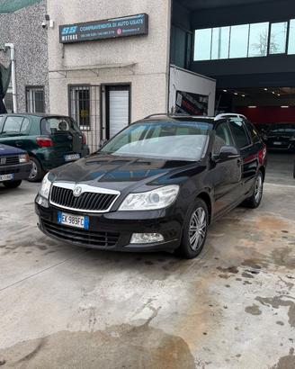 Skoda Octavia 1.6 TDI CR F.AP. Elegance