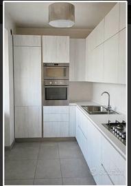 cucina angolare praticamente nuova 