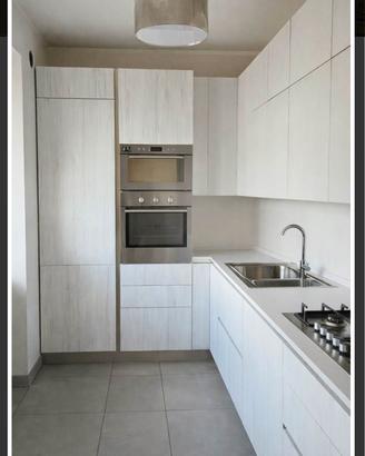 cucina angolare praticamente nuova 