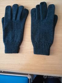 Guanti in lana