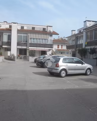 3 LOCALI A COMACCHIO