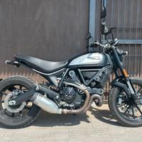 Ducati Scrambler Icon 800 patente A2