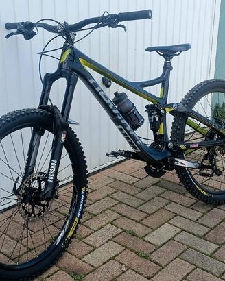 bici enduro DEVINCI Troy carbon 