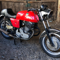 Laverda 750 sf del 1971 da restaurare