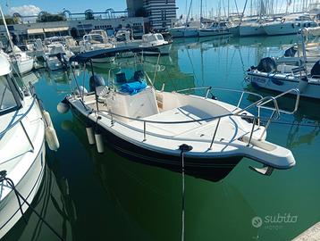 White Shark 225
