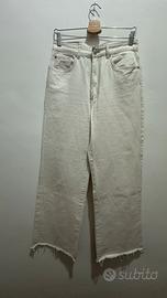 🦋Jeans bianco zampa amplia stradivarius 40 cotone🦋