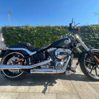 Harley-Davidson Breakout C.V.O. - 2015