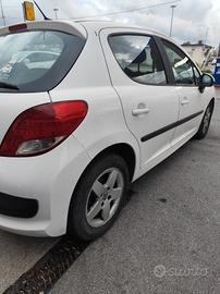 Peugeot 207 berlina 