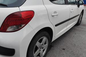 Peugeot 207 berlina 