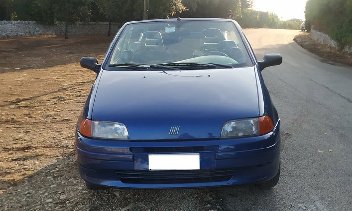 Punto Cabrio coupé