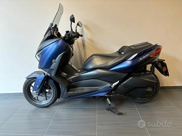 Yamaha X-Max 300